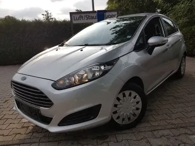 Gebraucht Ford Fiesta Trend 95 PS (69 kW) 2014 Silber Kleinwagen