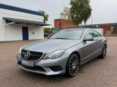 Gebraucht Mercedes E250 211 PS (155 kW) 2015 Silber Coupé