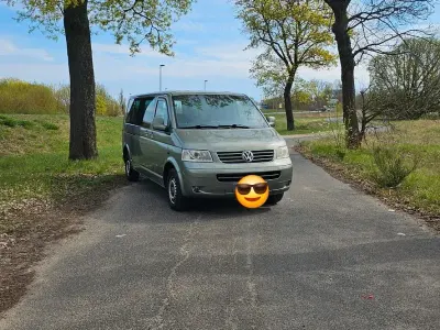Gebraucht VW Caravelle 174 PS (127 kW) 2008 Grün Van