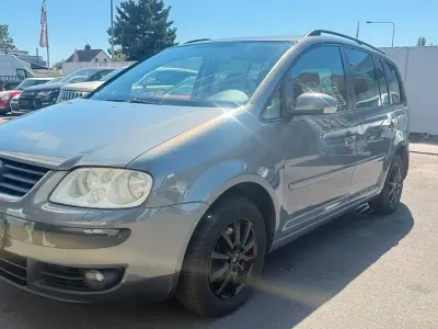 Gebraucht VW Touran Trendline 140 PS (102 kW) 2004 Grau Van / Kleinbus