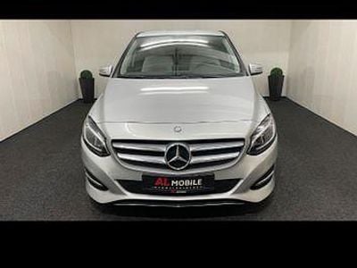 Gebraucht Mercedes B200 Urban 136 PS (100 kW) 2015 Silber Van / Kleinbus