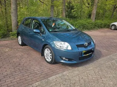 Gebraucht Toyota Auris 126 PS (92 kW) 2008 Blau Kleinwagen