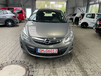 Gebraucht Opel Corsa Active 120 PS (88 kW) 2013 Muskatgrau/muskat braun(m2) Kleinwagen