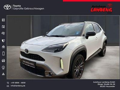 Gebraucht Toyota Yaris Hybrid Advance 116 PS (85 kW) 2023 Platinumweiß perleffekt, dach mysticschw (metallic) SUV