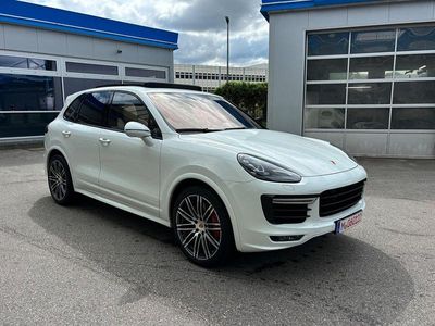 Porsche Cayenne GTS