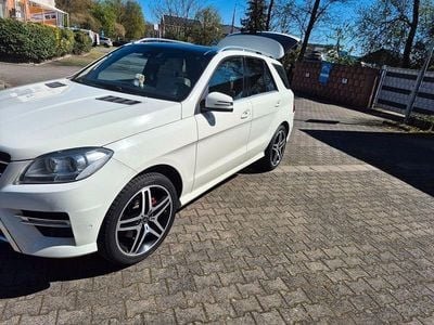 Gebraucht Mercedes ML350 AMG Edition 1 258 PS (189 kW) 2011 Weiß SUV