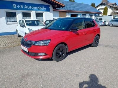 Gebraucht Skoda Fabia Ambition 75 PS (55 kW) 2019 Rot Limousine