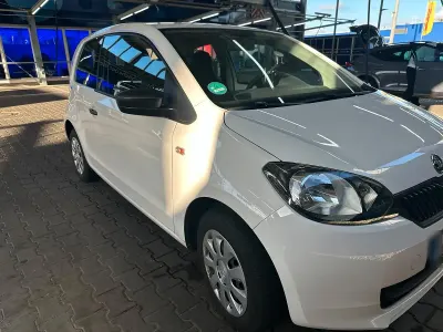 Gebraucht Skoda Citigo 69 PS (50 kW) 2015 Weiß Kleinwagen