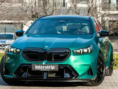 Używany BMW M5 Performance 727 KM (534 kW) 2025 Zielony Kombi