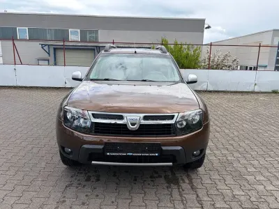 Gebraucht Dacia Duster Lauréate 105 PS (77 kW) 2010 Braun SUV