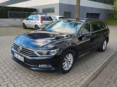Gebraucht VW Passat 150 PS (110 kW) 2019 Schwarz Limousine