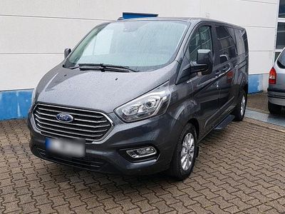 Gebraucht Ford Tourneo 131 PS (96 kW) 2021 Grau Van / Kleinbus