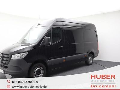 Tiefschwarz Gebraucht 2024 Mercedes Sprinter Van | 49.750 € (Teuer)