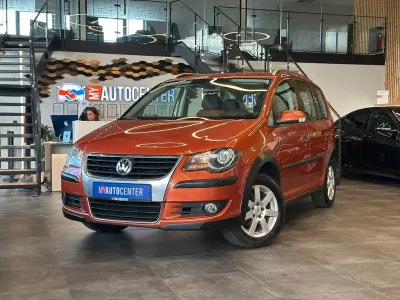 Gebraucht VW Touran Cross 105 PS (77 kW) 2007 Rot Van / Kleinbus