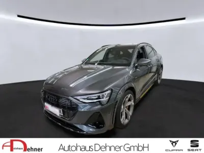 Gebraucht Audi e-tron Ambiente 369 kW (503 PS) 2022 Daytonagrau perleffekt (metallic) SUV