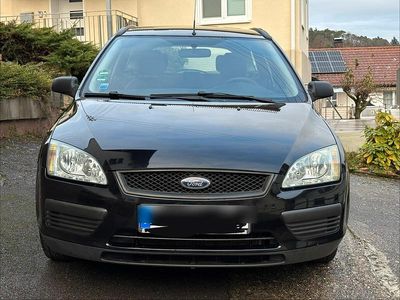 Schwarz Gebraucht 2006 Ford Focus Style Kombi | 2.900 € (Etwas zu teuer)