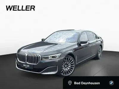 Gebraucht BMW 750 Comfort Edition 530 PS (389 kW) 2021 Sophistograu (grau) Limousine