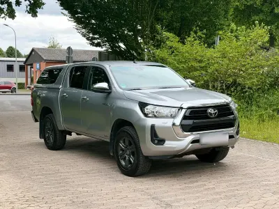 Gebraucht Toyota HiLux 204 PS (150 kW) 2021 Grau Pickup