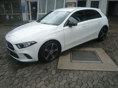 Gebraucht Mercedes A200 Night 163 PS (119 kW) 2020 Weiß Limousine