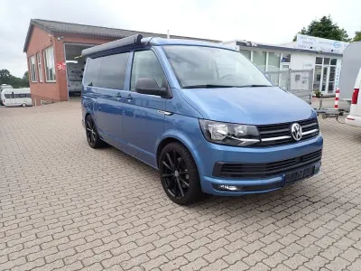 Gebraucht VW California California 199 PS (146 kW) 2019 Blau Van