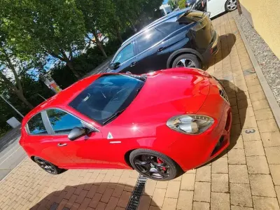 Gebraucht Alfa Romeo Giulietta Quadrifoglio Verde 241 PS (177 kW) 2015 Rot Kleinwagen