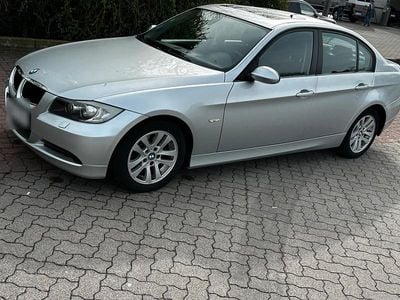 Gebraucht BMW 320 165 PS (121 kW) 2006 Silber Limousine