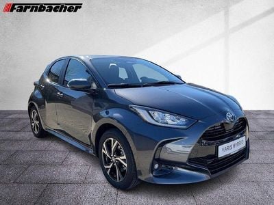 Grau Neu 2025 Toyota Yaris Hybrid Comfort Limousine | 25.690 € (Fairer Preis)