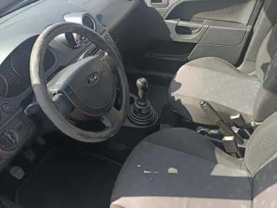 Gebraucht Ford Fiesta 60 PS (44 kW) 2005 Grau Kleinwagen