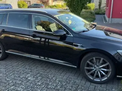 Gebraucht VW Passat Highline 239 PS (175 kW) 2014 Schwarz Kombi
