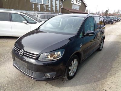 Gebraucht VW Touran Life 140 PS (102 kW) 2015 Schwarz Van / Kleinbus