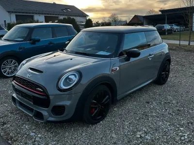 Gebraucht Mini John Cooper Works 231 PS (169 kW) 2020 Grau Kleinwagen