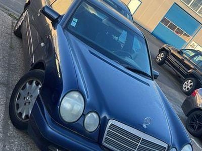 Mercedes E220