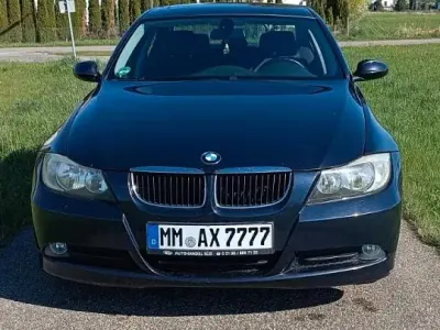 Gebraucht BMW 318 143 PS (105 kW) 2008 Blau Limousine