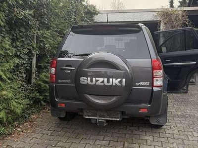 Second-hand Suzuki Grand Vitara Comfort 169 CP (124 kW) 2011 Gri SUV