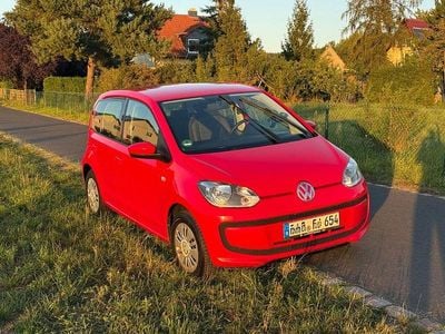 Rot Gebraucht 2015 VW up! Kleinwagen | 4.250 € (Fairer Preis)
