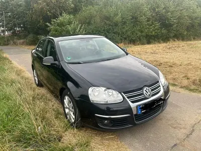 Gebraucht VW Jetta Freestyle 122 PS (89 kW) 2010 Schwarz Limousine