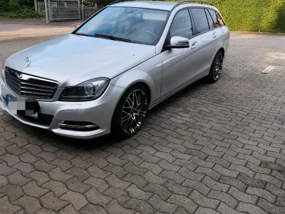 Second-hand Mercedes C220