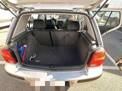 Grau Gebraucht 2001 VW Golf IV Edition Kleinwagen | 3.200 € (Etwas zu teuer)