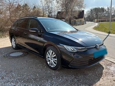 Gebraucht VW Golf VIII Life 150 PS (110 kW) 2021 Schwarz Kombi