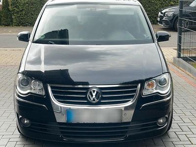 Gebraucht VW Touran 140 PS (102 kW) 2008 Schwarz Van / Kleinbus