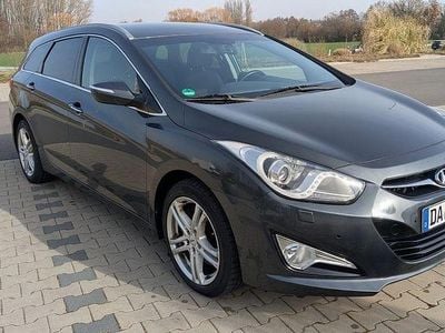 Gebraucht Hyundai i40 136 PS (100 kW) 2015 Grau Kombi
