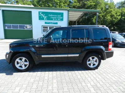 Gebraucht Jeep Cherokee Limited 177 PS (130 kW) 2010 Brilliant black SUV