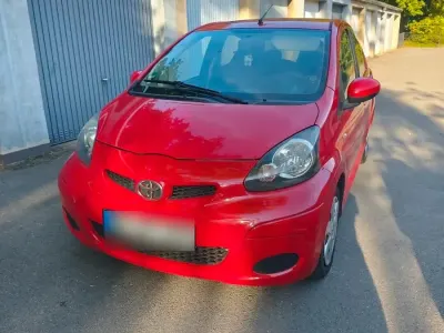 Gebraucht Toyota Aygo 68 PS (50 kW) 2012 Kleinwagen