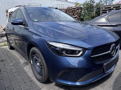Mercedes B250e