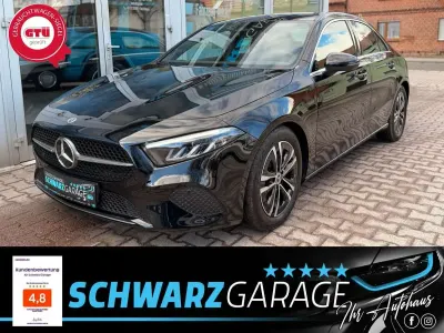 Używany Mercedes A220 190 KM (139 kW) 2024 Czarny Sedan/Limuzyna