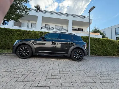 Gebraucht Mini One Countryman 116 PS (85 kW) 2019 Schwarz SUV