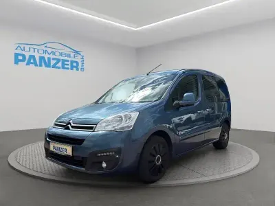 Gebraucht Citroën Berlingo SELECTION 99 PS (72 kW) 2017 Blau Van / Kleinbus