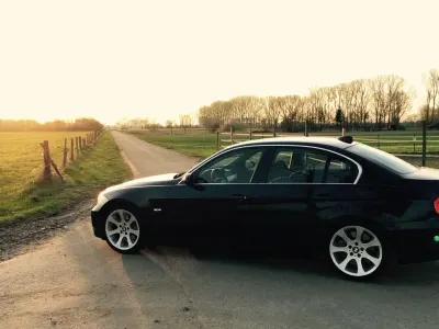Gebraucht BMW 325 M Sport 197 PS (144 kW) 2008 Blau Limousine