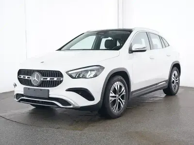 Gebraucht Mercedes GLA200 Progressive 163 PS (119 kW) 2024 Weiß unilack polarweiß SUV