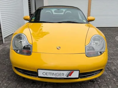Gebraucht Porsche Boxster 220 PS (161 kW) 2001 Speedgelb Cabrio